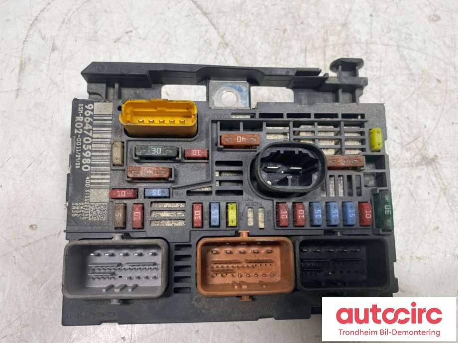 Sikringsboks motorrom til Citroën C4, Picasso 2006-2013 (Type I) (DELPHI|6500HK|9807028580|9664705980)