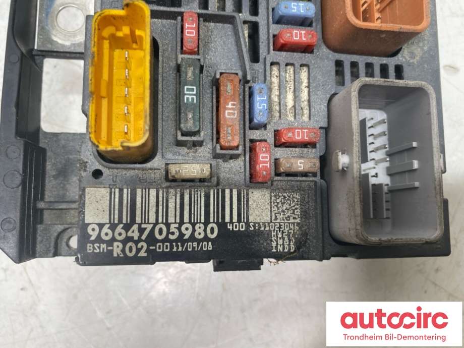 Sikringsboks motorrom til Citroën C4, Picasso 2006-2013 (Type I) (DELPHI|6500HK|9807028580|9664705980)