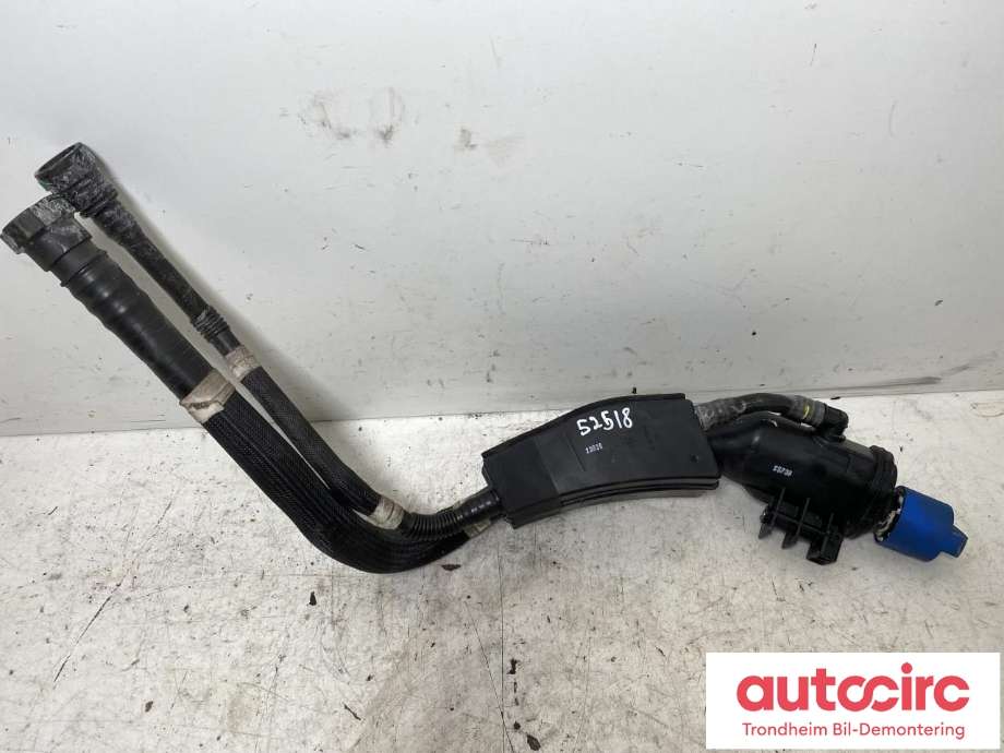 Ad-Blue tank påfyllingsrør til VW Crafter 2016-->> (Type II) (..|65.15402-0003|)