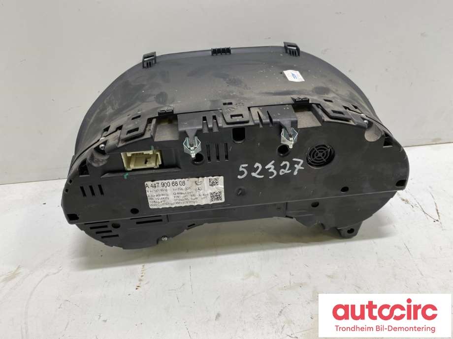 Instrumentpanel til Mercedes Vito 2014-->> (W447) (W447) (LES INFO|A4479006808|A4479001911|A4479004823| A 447 900 19 11| A 447 900 48 23| A 447 900 68 08)