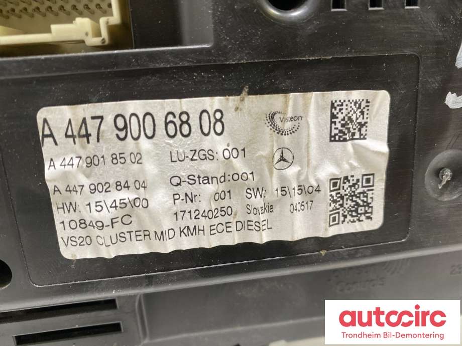 Instrumentpanel til Mercedes Vito 2014-->> (W447) (W447) (LES INFO|A4479006808|A4479001911|A4479004823| A 447 900 19 11| A 447 900 48 23| A 447 900 68 08)