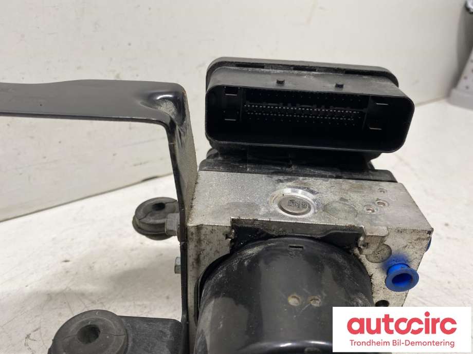 ABS sentral til Ford Transit Connect 2013-2018 Type II, Fase 1  (1853588|DV61-2C405-DC|100961-01823)