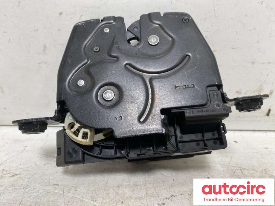 Baklukelås til BMW 4-Serie 2013-2020 (F32/F33/F36) (F32/F33/F36) (BROSE|912935|51247269544|7269544| 51 24 7 269 544)