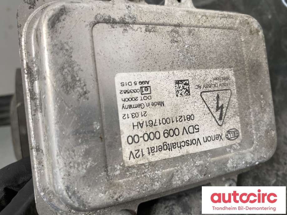 Frontlykt venstre xenon til Ford S-Max 2010-2015 (Type I, Fase 2)  (HELLA|6M21-13D155-AK|1801378|6M21-13006-AH)