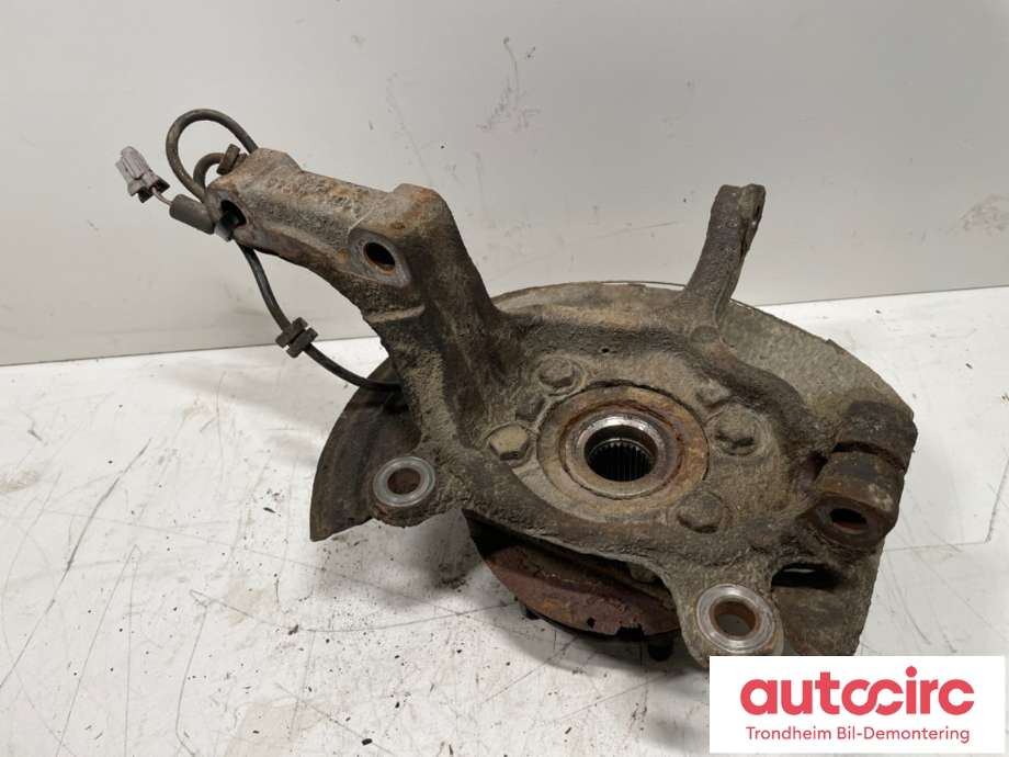 Hjulspindel høyre foran til Nissan Qashqai 2010-2014 (Type I, Fase 2)  (40014JD000|0228JJ10EFRH|)