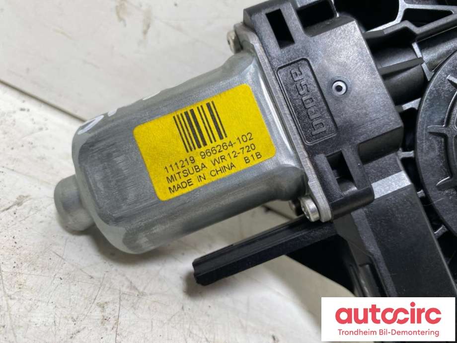 Ruteheis, kun motor, venstre bak til Volvo XC70 2008-2013 (Type II, Fase 1)  (MITSUBA|30699647|966264|)