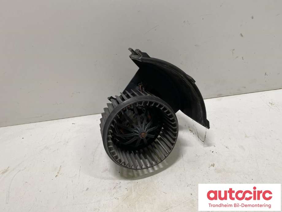 Varmeapparat motor til VW Transporter / Caravelle 2009-2015 (Fase 2) (T5) (T5) (..|7E1820021|7E1 820 021|)