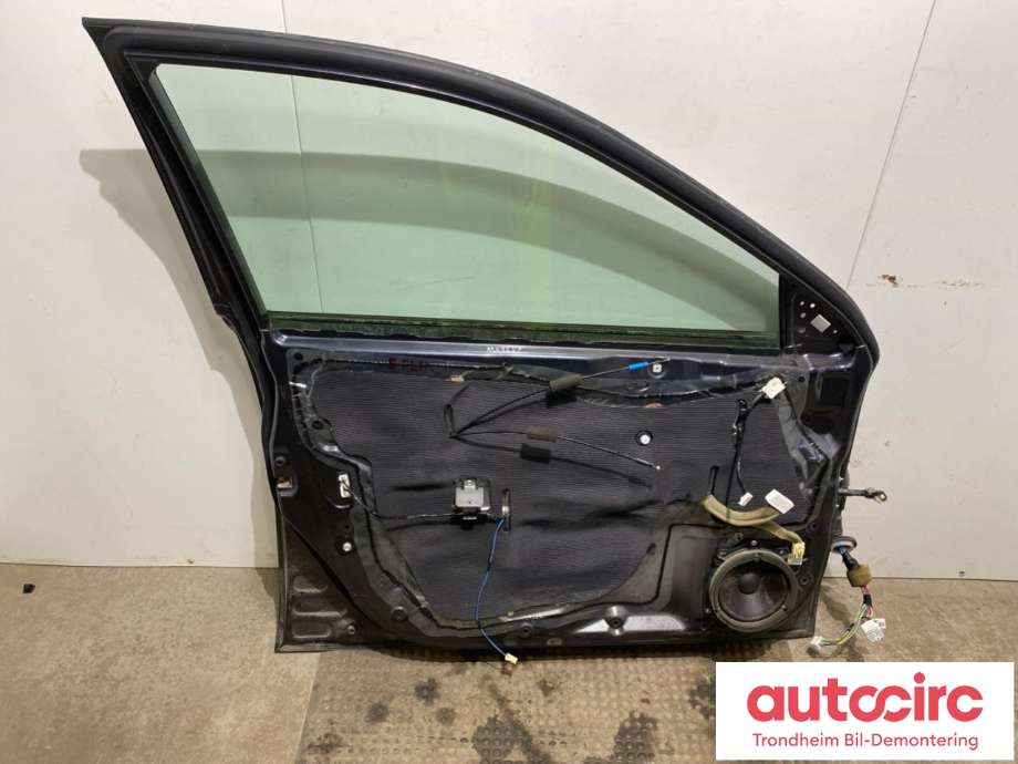 Dør venstre foran til Subaru Legacy 2009-2015  (LES INFO.|60009AJ0309P|)