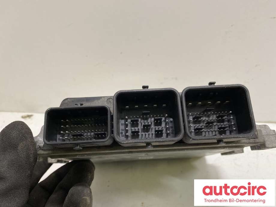 Styreenhet motor til Volvo V70 2007-2013 (Type III, Fase 1)  (CONTINENTAL|31355712|36000608|S180134103A)