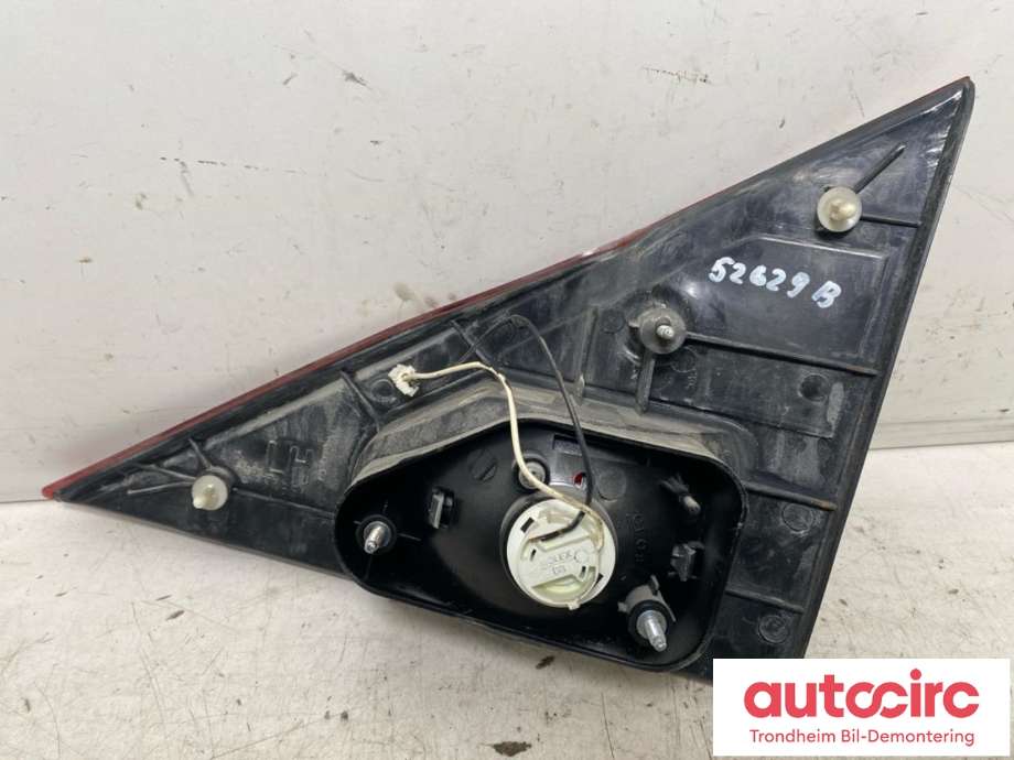 Baklykt venstre indre til SsangYong Rodius 2005-2013 (Type I)  (..|8360121403|)