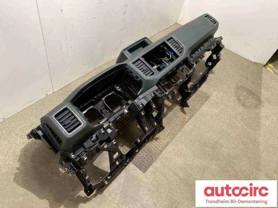 Dashbord til VW Crafter 2016-->> (Type II) (...|NO PART ID.|)