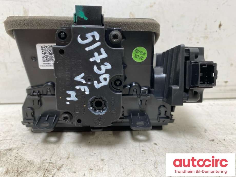 Dashbord friskluftdyse midtkonsoll til Fisker Ocean 2022-2024 (VENSTRE MIDT|RZ100583N000|L0386430AA01|)