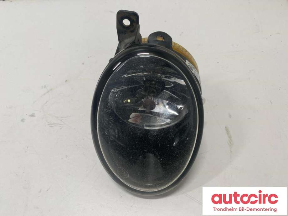 Tåkelykt venstre foran til VW Transporter / Caravelle 2009-2015 (Fase 2) (T5) (T5) (HELLA|7E0941699B|7E0 941 699 B|010.375-31)
