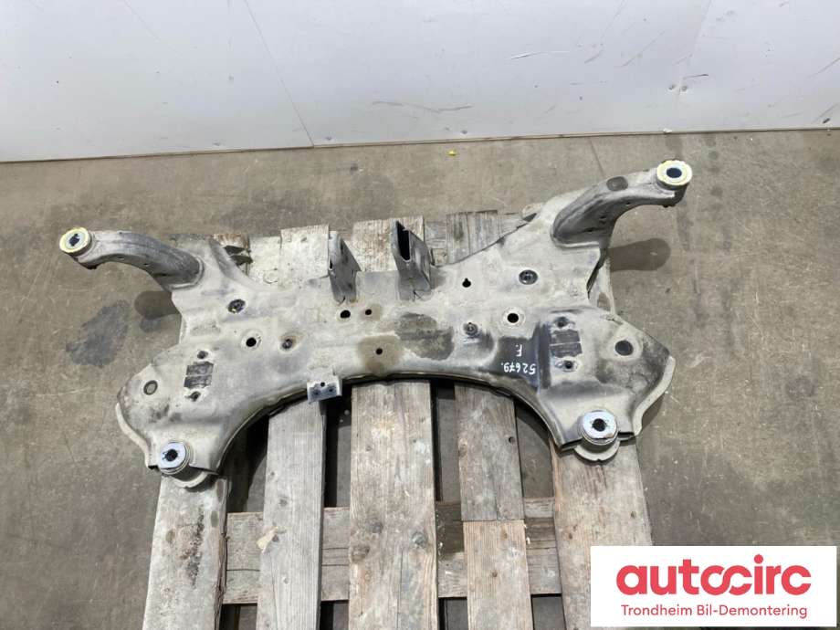 Travers foran hoved til Hyundai Kona, 2017-2021 (Type I, Fase 1) (62405K4000)