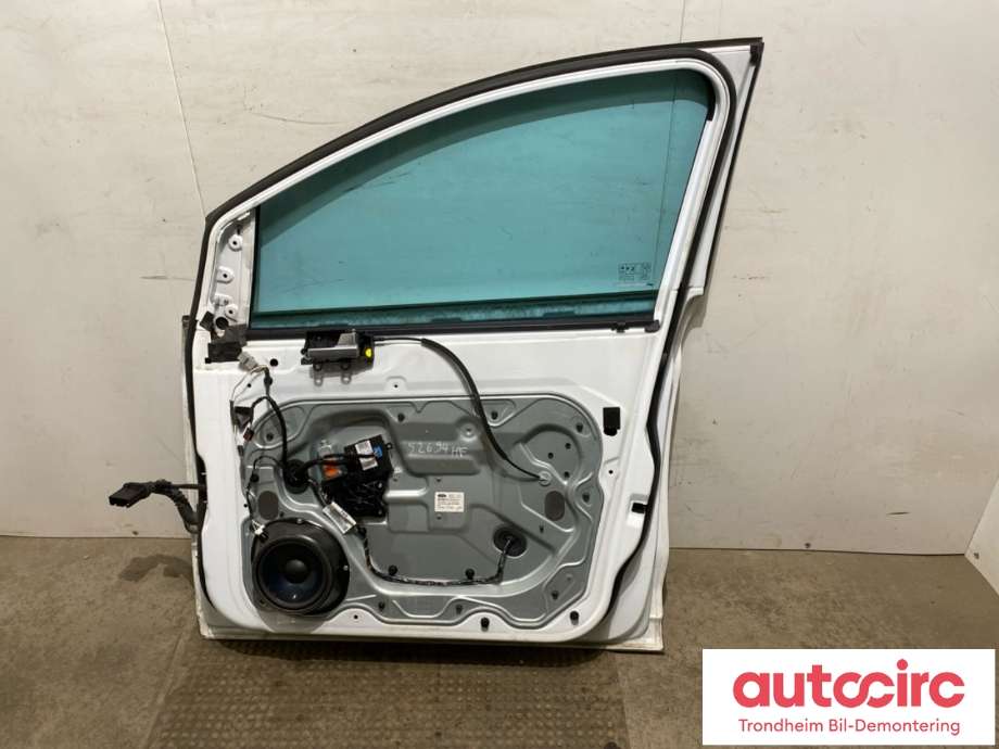 Dør høyre foran til Ford Kuga 2008-2012 (Type I)  (1712678|P8V41-S20124-AC|)