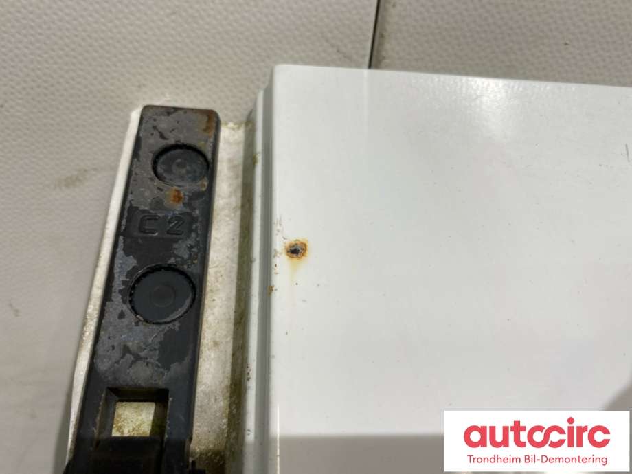 Bakluke til Ford Kuga 2008-2012 (Type I) (1707331|P8V41-S40410-AF|)