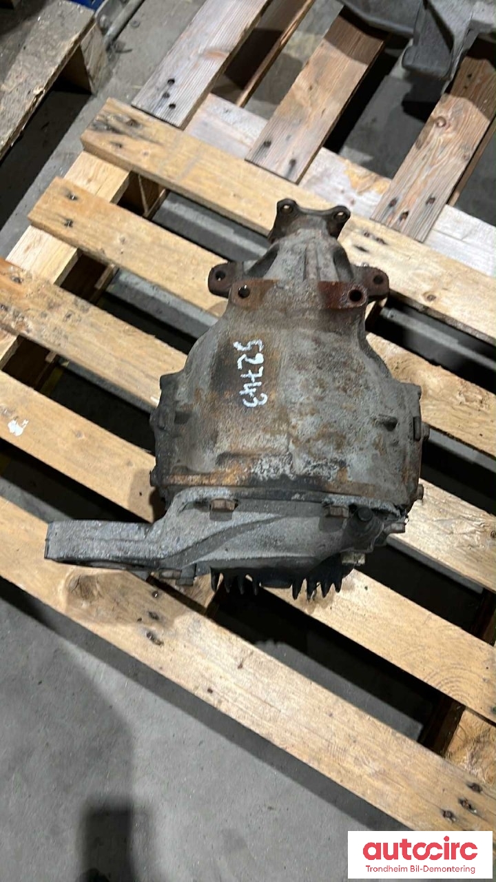 Kardang klokke bak til BMW 3-Serie 1983-1993 (E30) (E30)