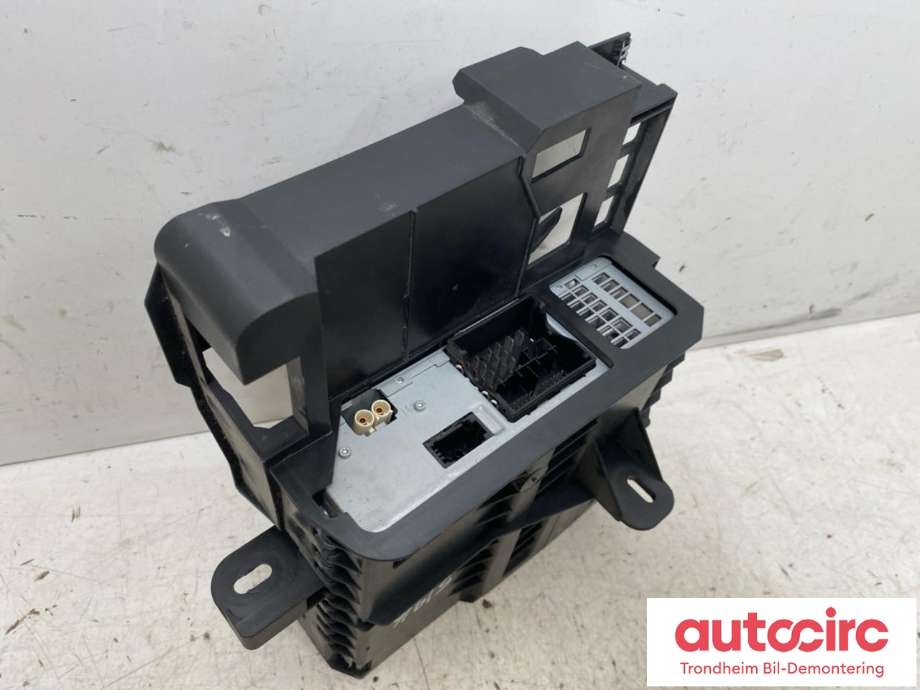 Bilstereo til Audi Q5 2008-2012 (Type I, Fase 1)  (HARMAN/BECKER|4G0035056|4G0035056X|)