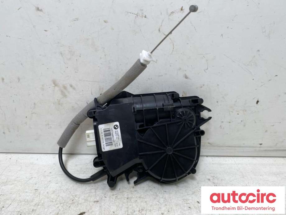Sentrallås bakluke til BMW 2-Serie, Active/Gran Tourer 2014-->> (F45/F46) (F45/F46) (..|51247348531|51 24 7 348 531|)