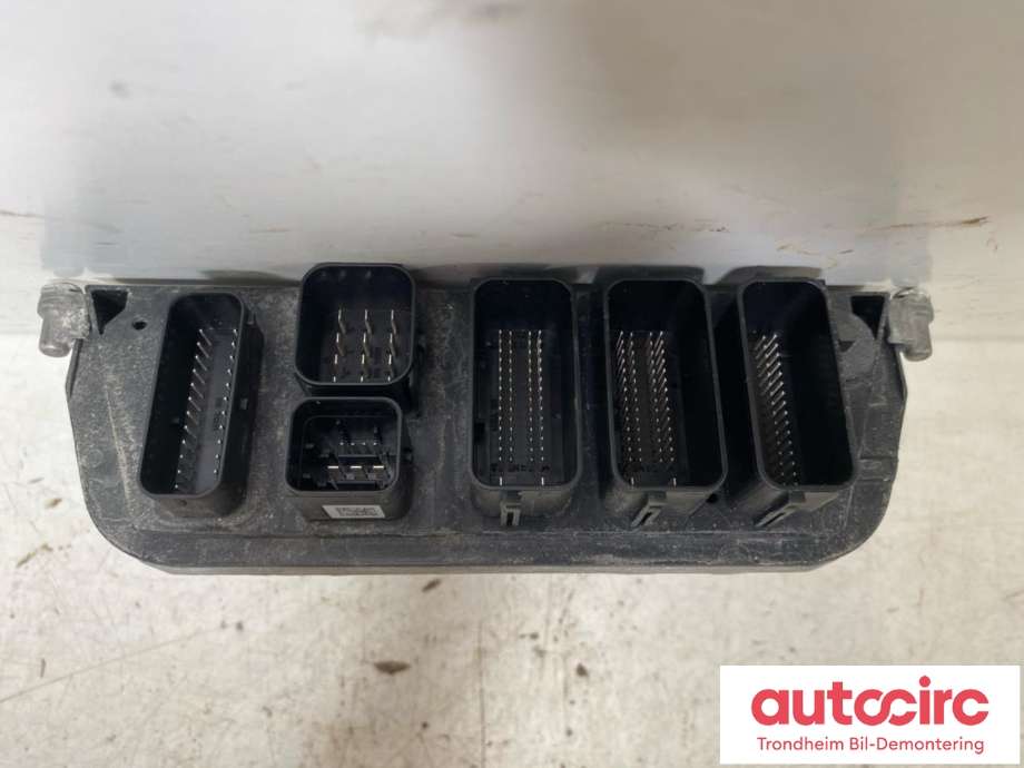 Styreenhet motor til BMW 2-Serie, Active/Gran Tourer 2014-->> (F45/F46) (F45/F46) (BOSCH|8687066|12148672049|12 14 8 672 049)