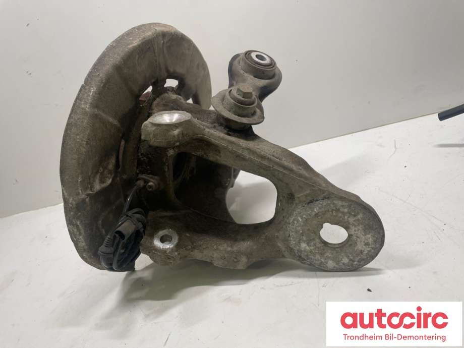 Hjulspindel venstre bak til BMW X5 2013-2018 (F15) (F15) (LES INFO|33326879101|33 32 6 879 101|)