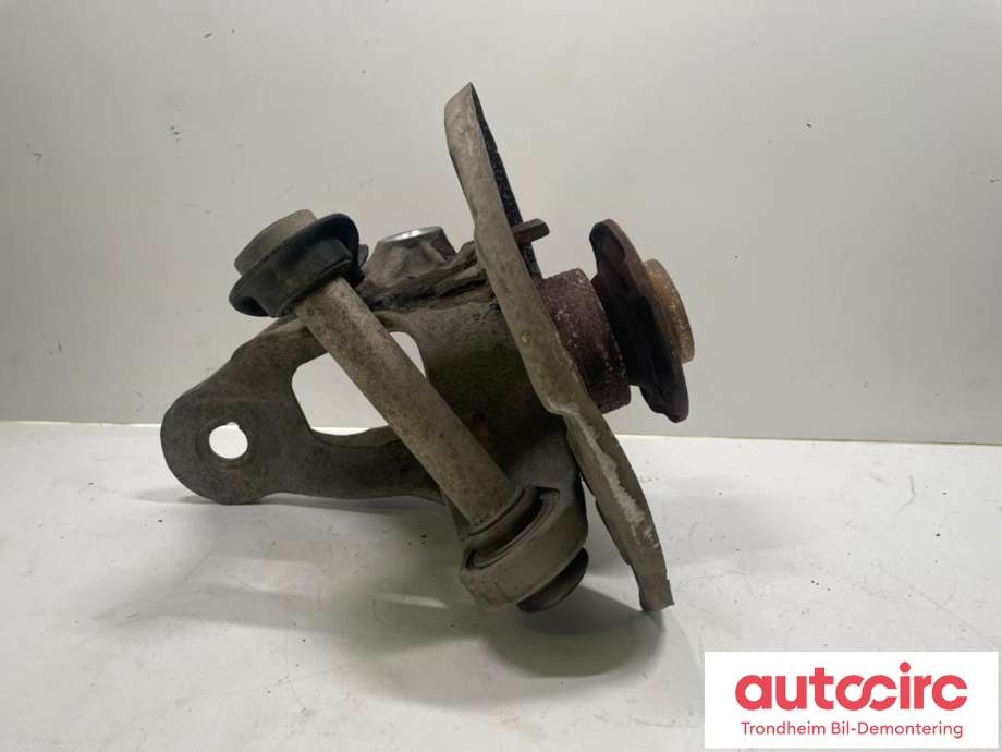 Hjulspindel venstre bak til BMW X5 2013-2018 (F15) (F15) (LES INFO|33326879101|33 32 6 879 101|)