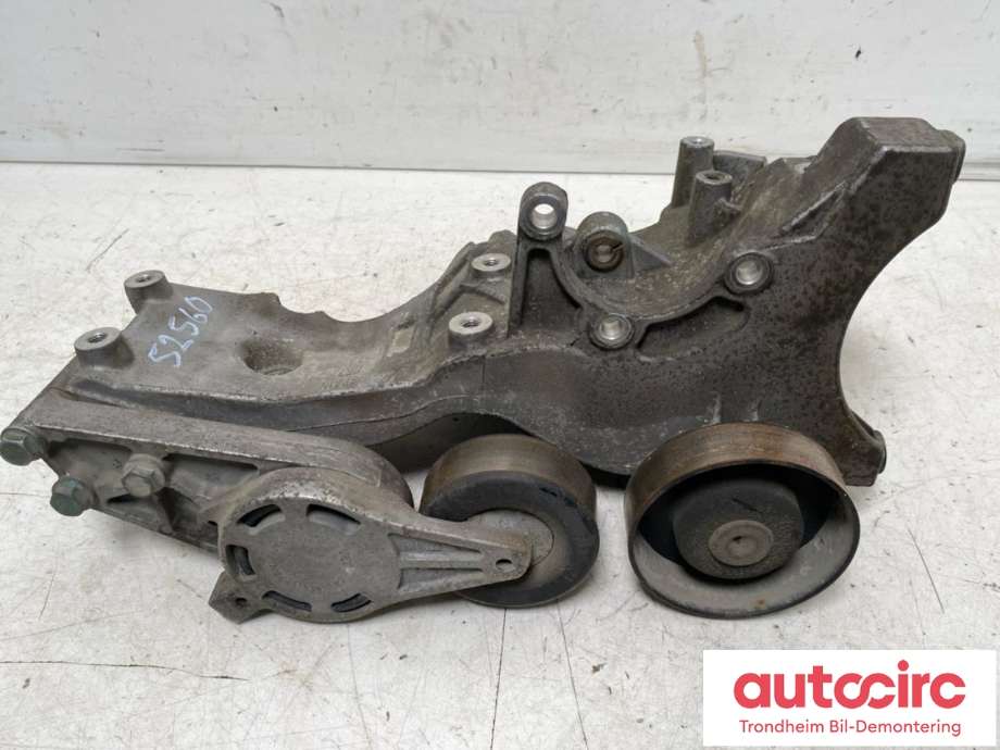 Dynamobrakett til Audi A4, 2001-2004 (Type II) (B6) (B6) (...|06D903143C)