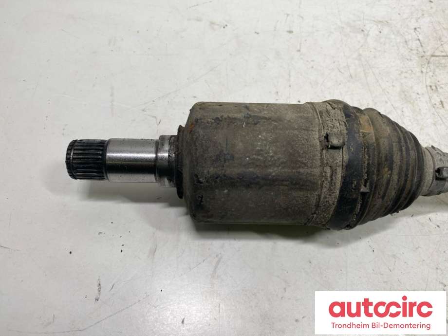 Drivaksel høyre foran, diesel/automat til Mercedes GLK 2008-2015 (X204) (X204) (A2043301601|A2043302301|A2043302701|A2043301600)