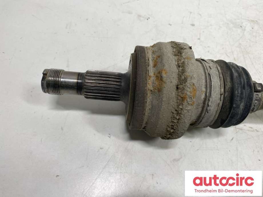 Drivaksel høyre bak, diesel/automat til Mercedes GLK 2008-2015 (X204) (X204) (A2123502110|A2123508211|A 212 350 21 10| A 212 350 82 11)