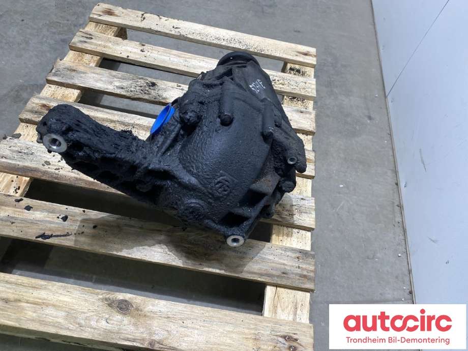 Kardang klokke foran til Mercedes ML 1997-2005 (W163) (W163) (..|A 163 330 00 05|A 163 330 00 05 80|)