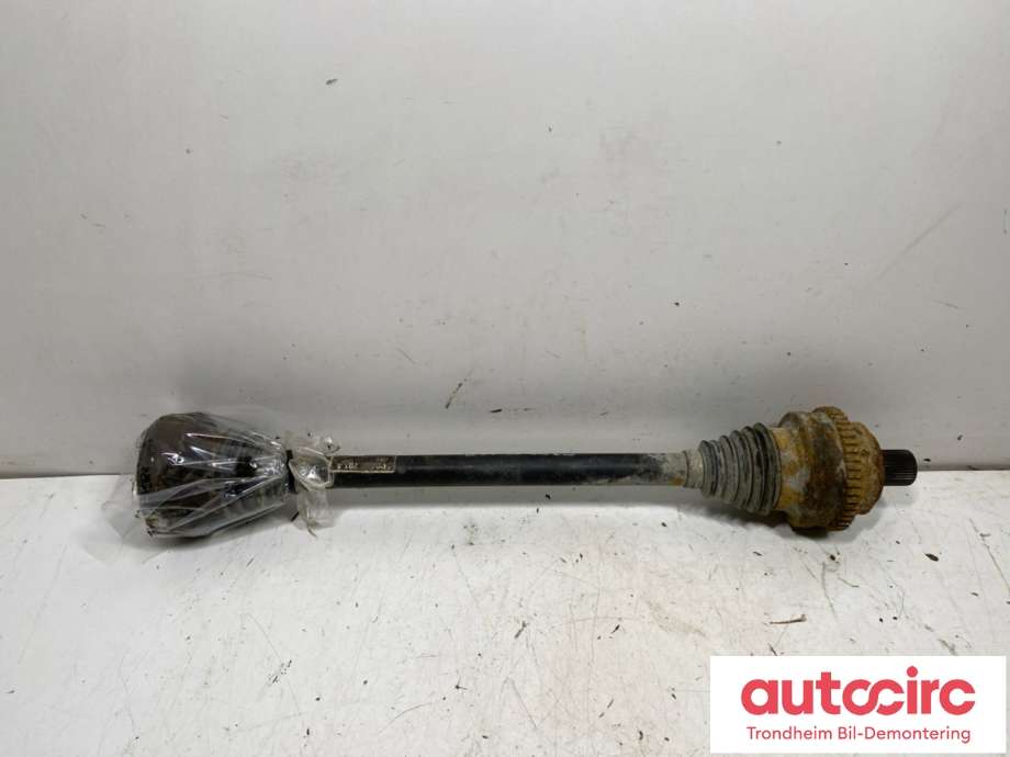 Drivaksel venstre bak, diesel/manuell til VW Transporter / Caravelle, 1990-2003 (T4) (T4) (7D0501201AX)