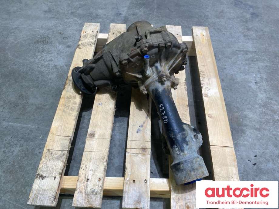 Kardang klokke foran til Toyota Land Cruiser 150 2010-2013 (Fase 1)  (411103D430|411103D432|)