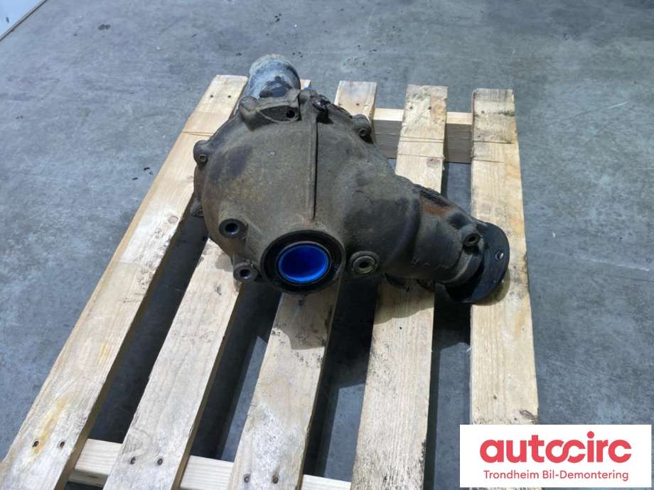 Kardang klokke foran til Toyota Land Cruiser 150 2010-2013 (Fase 1)  (411103D430|411103D432|)