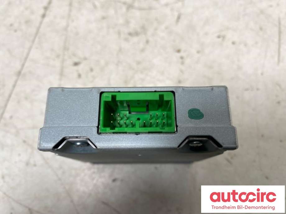 Antenne forsterker til Mitsubishi Outlander 2012-2015 (Type III, Fase 1)  (8750A299|2Z035181|)