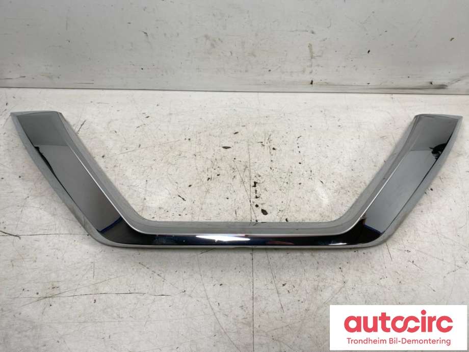 Lister til Nissan Qashqai, 2014-2021 (Type II)  (LIST PÅ GRILL|62382HV00B)