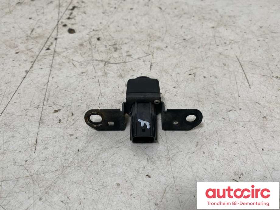 Parkeringskamera foran til Nissan Qashqai 2014-2021 (Type II) (...|284F1HV00A|)