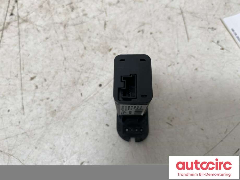 Innredning diverse til Jeep Avenger 2023-->>  (..|9838061080|)
