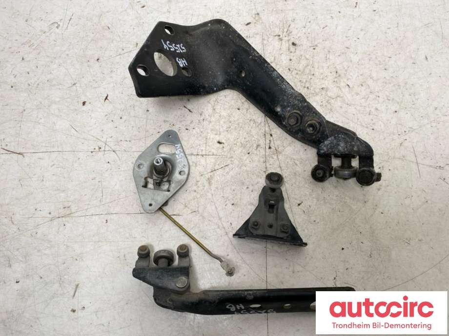 Dørhengsel høyre bak til Toyota Hiace 2007-2012 (Fase 3)  (..|6833526020|6838026010|)