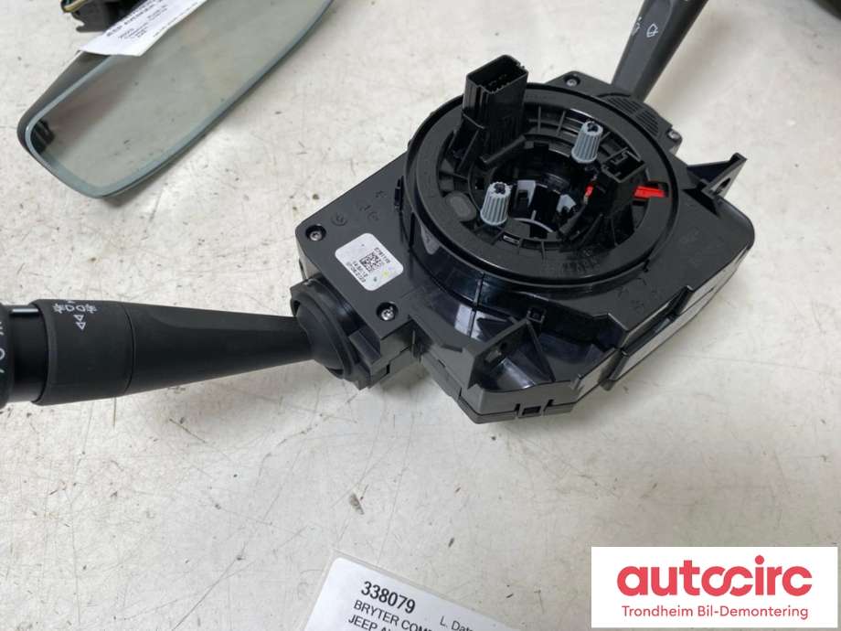 Bryter combi til Jeep Avenger 2023-->>  (VALEO|98464321ZD00|)