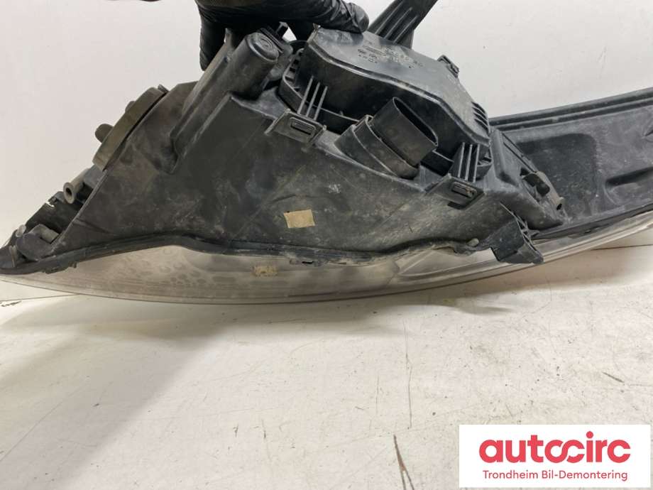 Frontlykt høyre xenon til Ford Mondeo 2011-2014 (Type IV, Fase 2)  (1811624|BS71-13005-AF|)