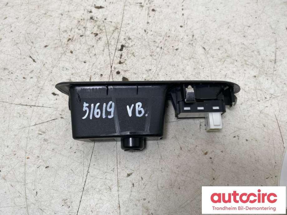 Bryter ruteheis til Jeep Avenger 2023-->> (VENSTRE BAK|2973433X|32Y400901|7357709510)