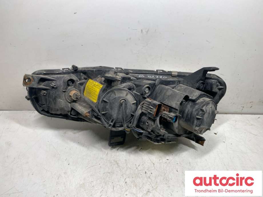 Frontlykt høyre xenon til Mitsubishi Lancer 2008-2017  (8301B256|)