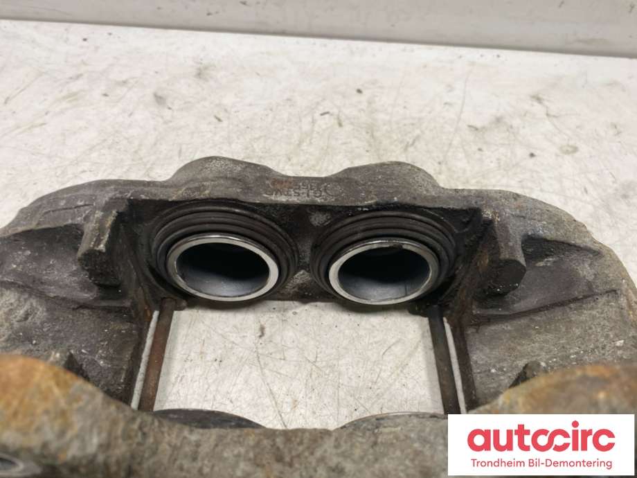 Bremsecaliper venstre foran til Toyota Land Cruiser 150 2010-2013 (Fase 1) (4775060300|)