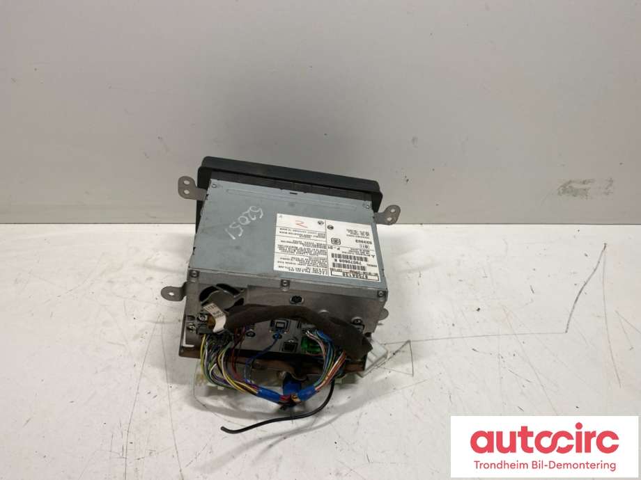 Bilstereo navigasjon til Peugeot 4007 2007-2012  (6574 PF|16 081 243 80|1608124380| 79070608K| 8750A138)