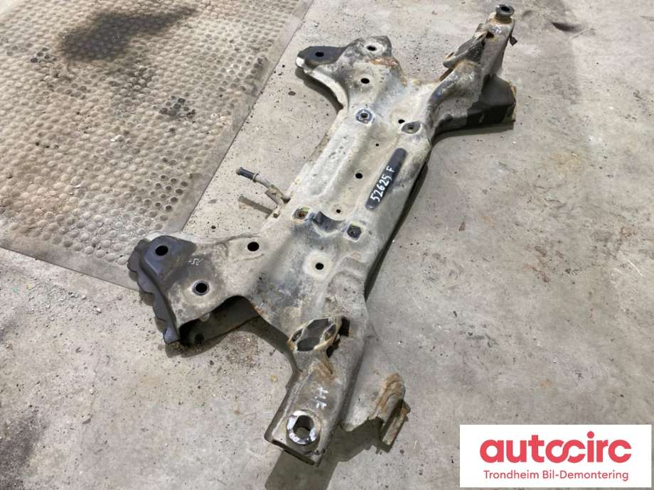 Travers foran hoved til Hyundai Ix20 2010-2017  (..|624001P000|)