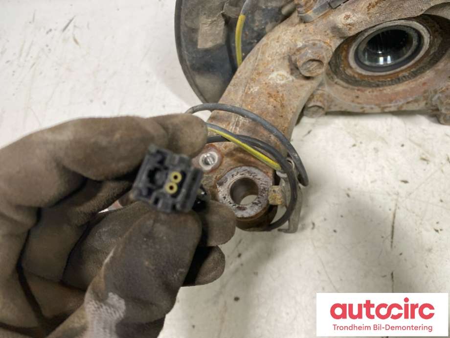 Hjulspindel høyre foran til Toyota Prius +7 2012-2020 (Type III) (stasjonsvogn) (stasjonsvogn) (4321112460|)