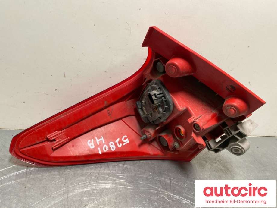 Baklykt høyre ytre til Toyota Auris 2015-2019 (Type II, Fase 2)  (8155102710|)
