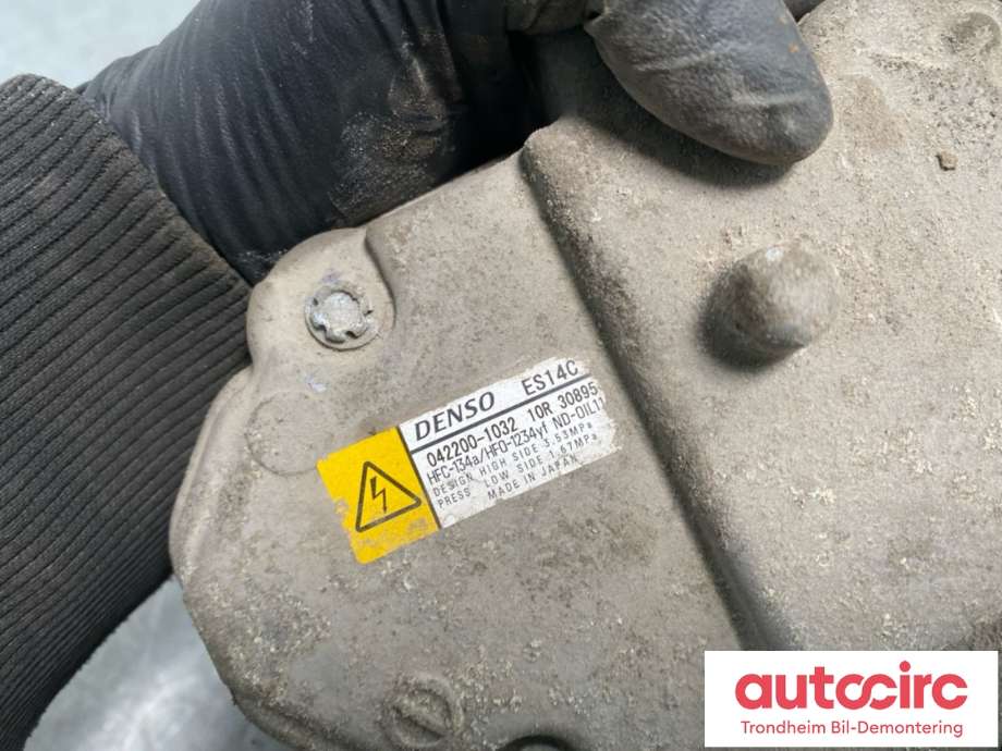 Aircondition kompressor hybrid til Toyota Auris 2015-2019 (Type II, Fase 2)  (DENSO|8837047033|8837047032|)