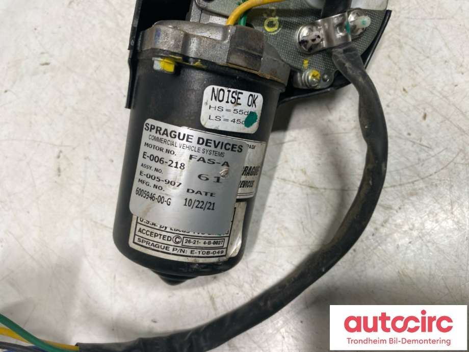 Viskermotor frontrute til Tesla Model S 2013-2016 (Fase 1)  (6005946-00-G|)