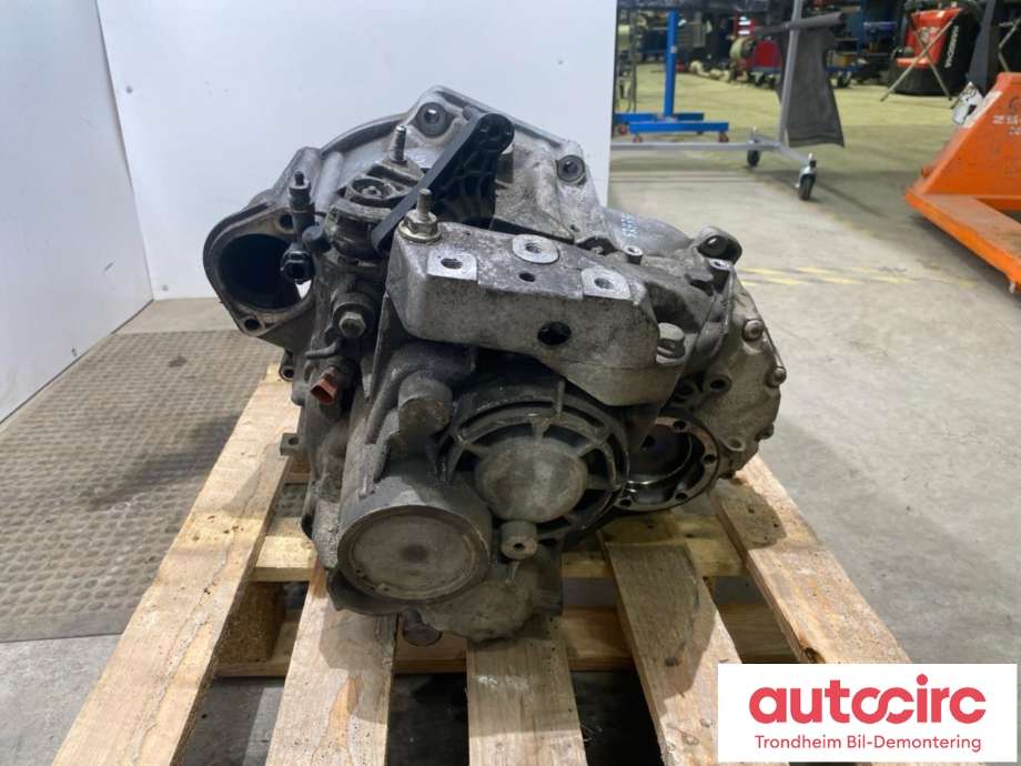 Girkasse manuell 6-trinn til VW Passat 2005-2010 (B6) (B6) (KNP|02Q300012C|02Q300042LX|0AV409053AE)